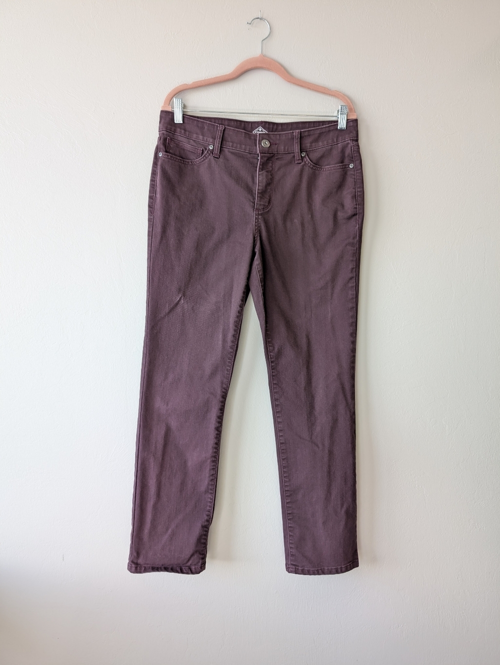 St. John’s Bay Light Wash Burgundy Straight-Leg Jeans Cotton Mix Size 10 34x29